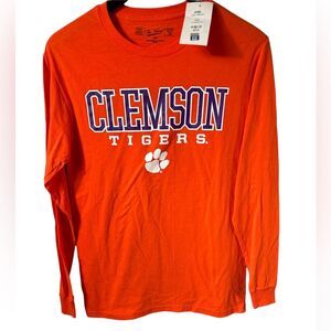 Clemson long sleeve orange tee in 💯 cotton size small. Go Tigers!